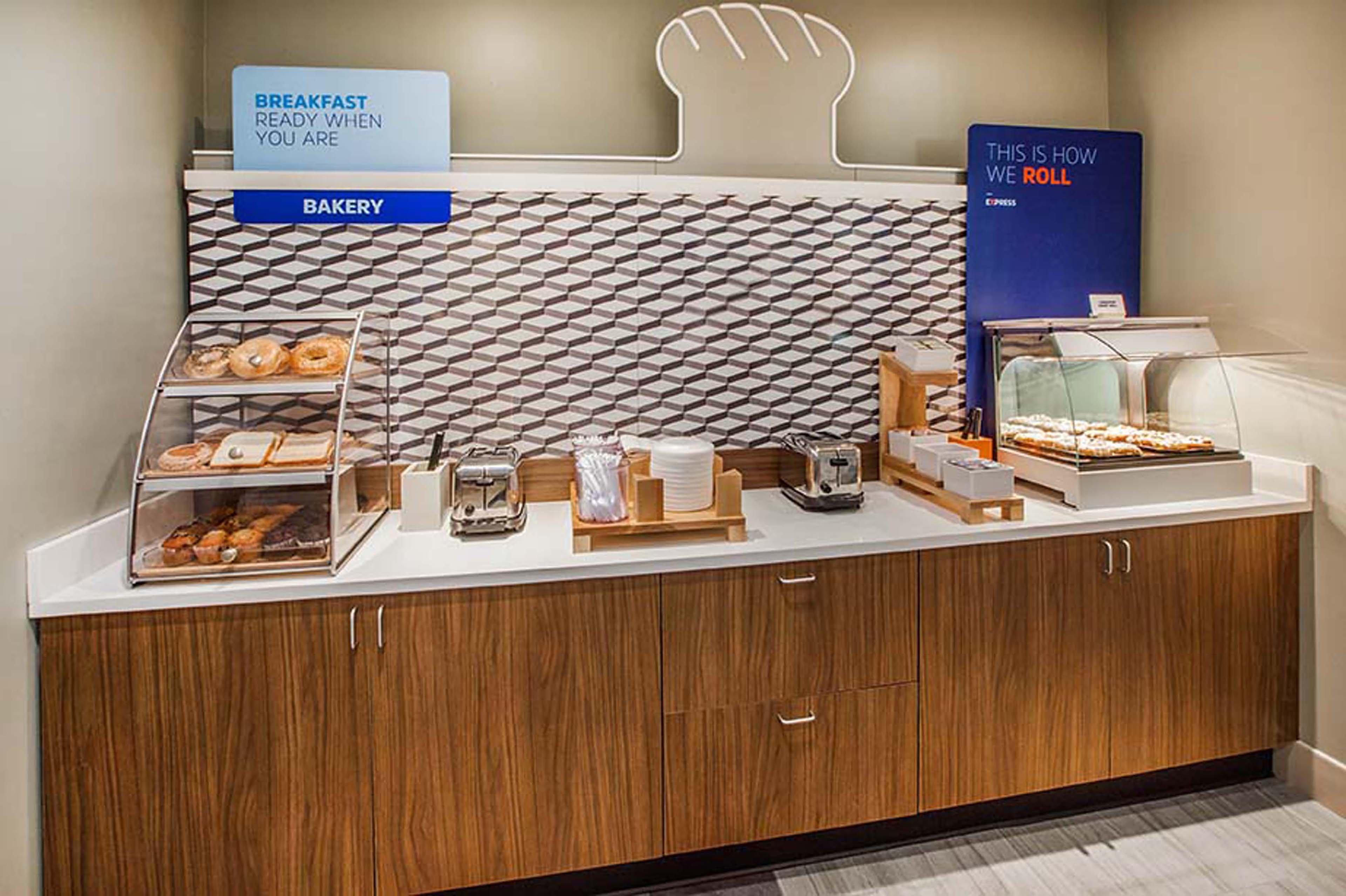Holiday Inn Express Hotel & Suites Albany By Ihg Eksteriør billede
