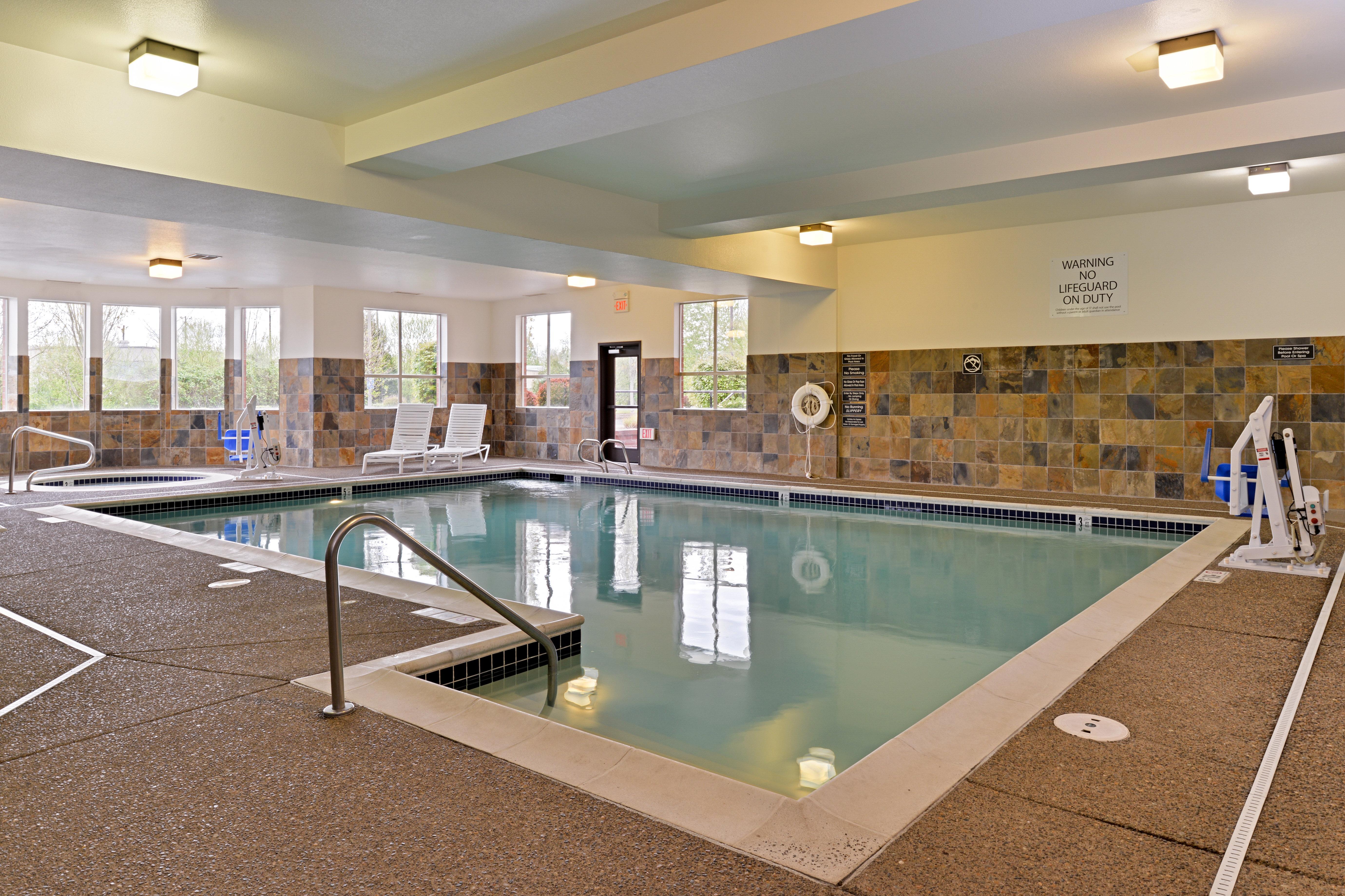 Holiday Inn Express Hotel & Suites Albany By Ihg Eksteriør billede
